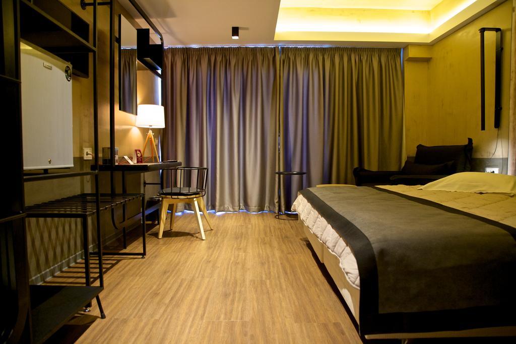 Adonis City Hotel Patras Pokoj fotografie