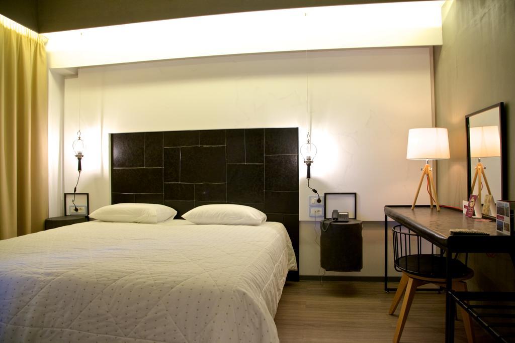 Adonis City Hotel Patras Pokoj fotografie