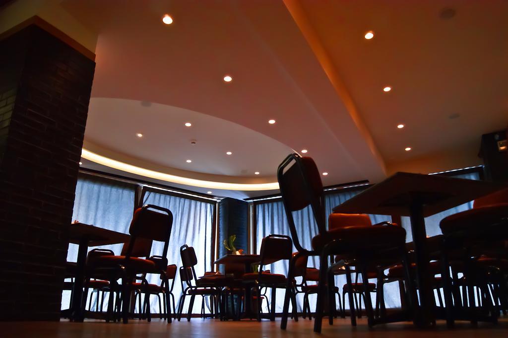 Adonis City Hotel Patras Exteriér fotografie
